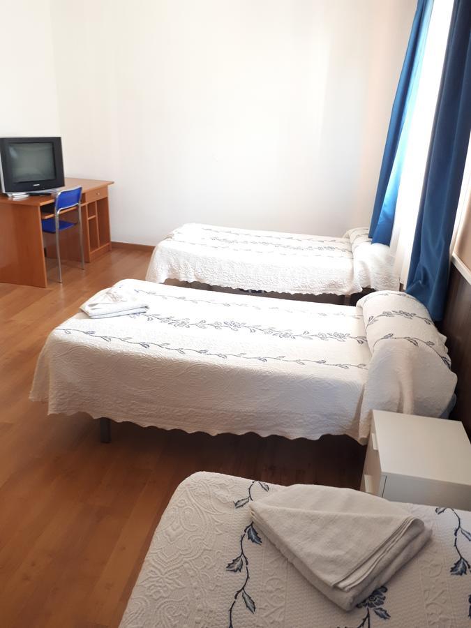 Hostal Oklahoma Reus Exteriör bild